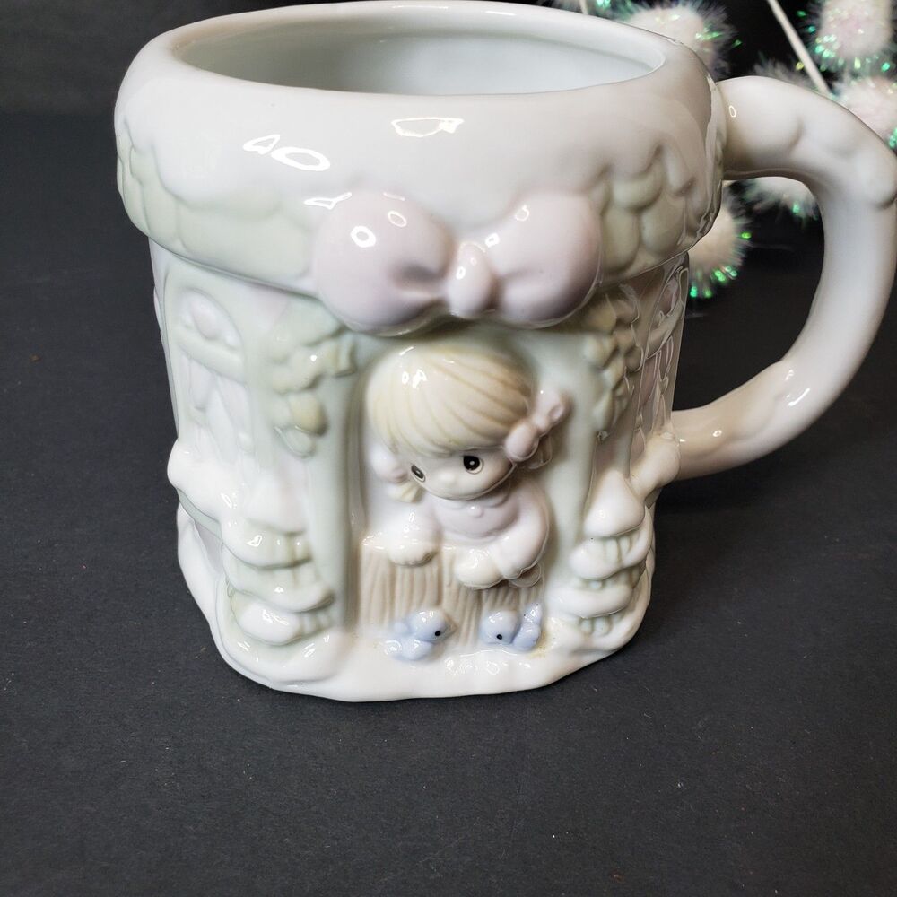 Vintage 90s Precious Moments Sugar Town 3D Christmas Mug Cup